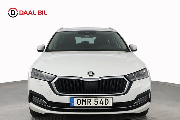 Skoda Octavia 2 of 5