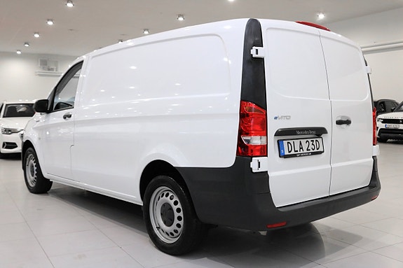 Mercedes-Benz Vito 108 4 of 5