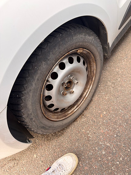 Ford Transit Connect 3 of 8