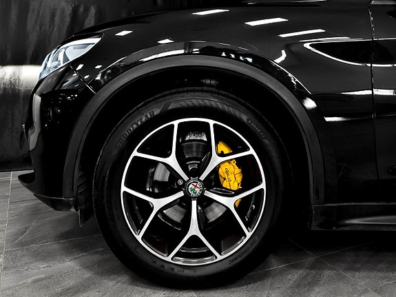 Alfa Romeo Stelvio 11 of 30