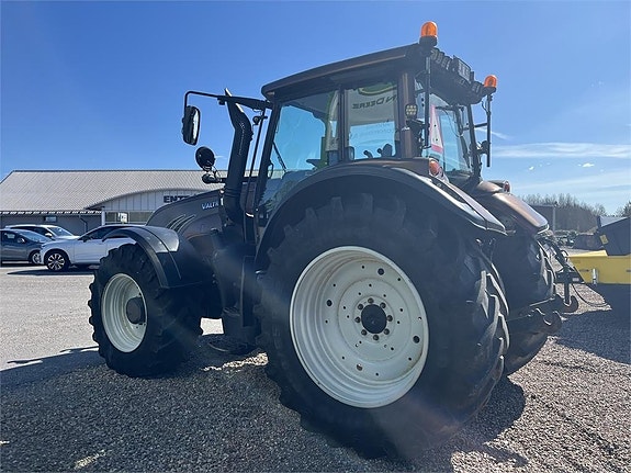 Valtra T202 Direct 60th Anniversary 6 of 11