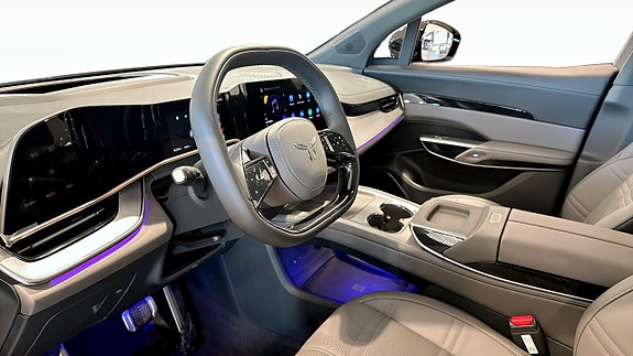 Hongqi EHS7 18 of 26
