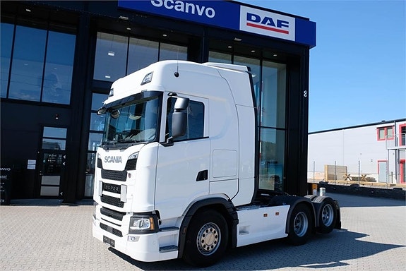 Scania S 560 6x2 dragbil