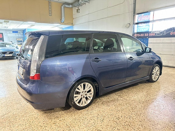 Mitsubishi Grandis 5 of 5