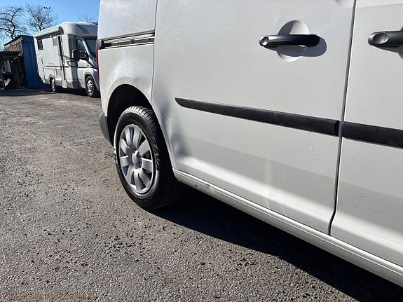 Volkswagen Caddy 21 of 24