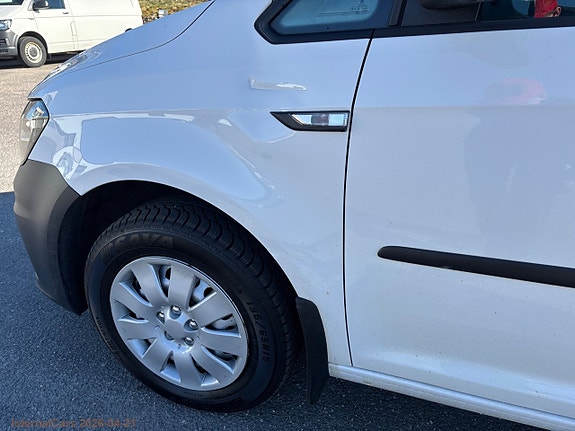 Volkswagen Caddy 23 of 24