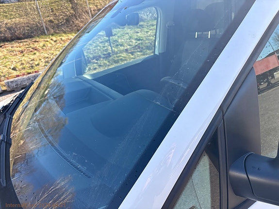 Volkswagen Caddy 24 of 24