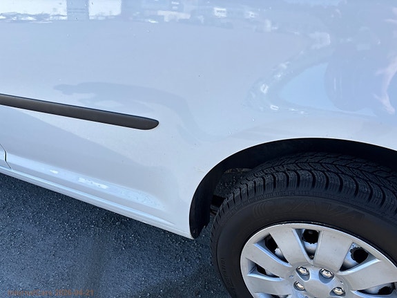 Volkswagen Caddy 22 of 24