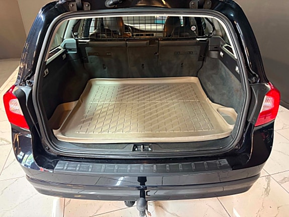 Volvo V70 12 of 13