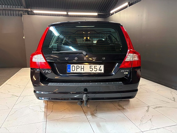 Volvo V70 5 of 13