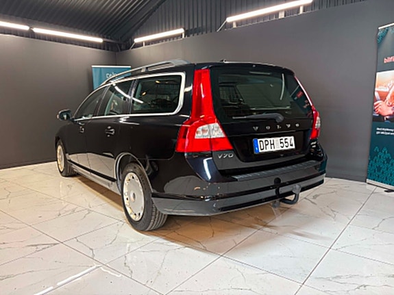 Volvo V70 4 of 13