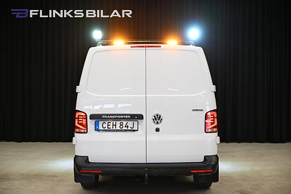 Volkswagen Transporter 8 of 30