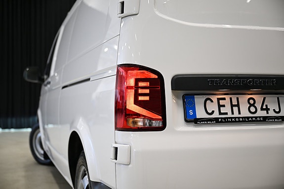 Volkswagen Transporter 19 of 30