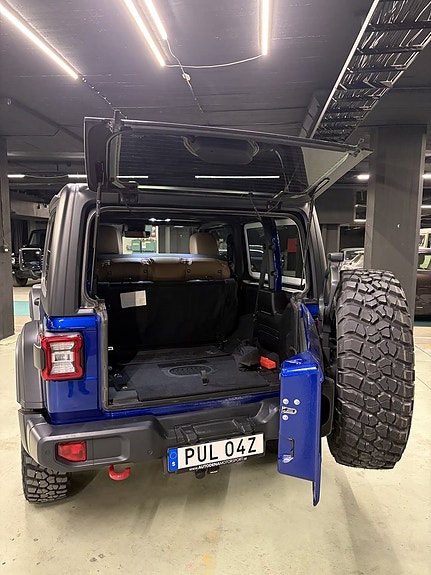Jeep Wrangler Unlimited 5 of 5