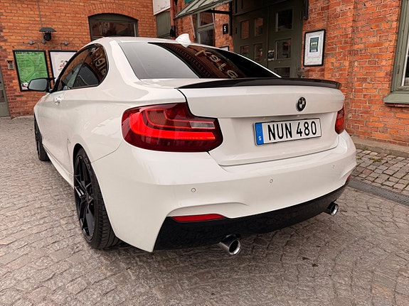 BMW M235i 4 of 20