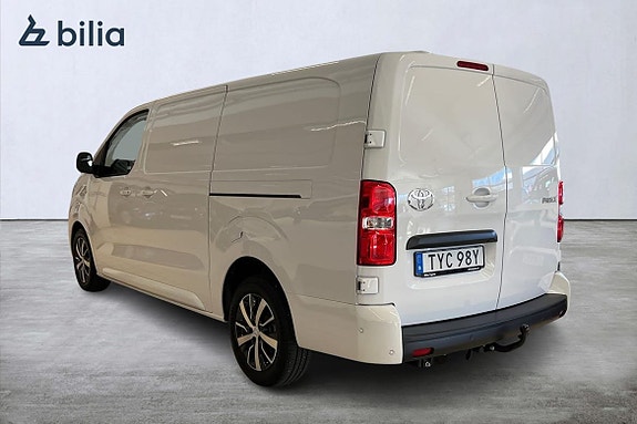 Toyota Proace 2 of 5