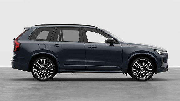 Volvo XC90 5 of 30