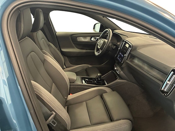 Volvo C40 4 of 5