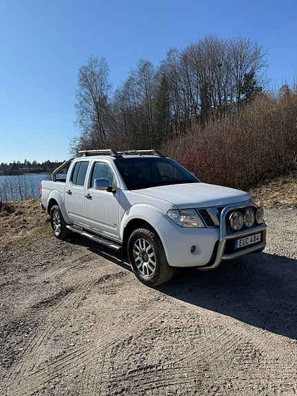 Nissan Navara 2 of 6