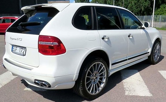 Porsche Cayenne GTS 5 of 5