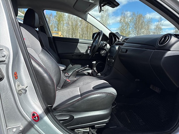 Mazda 3 14 of 24