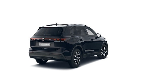 Volkswagen Tiguan 6 of 8