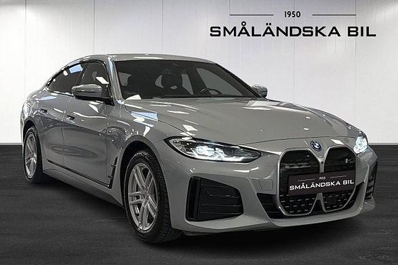 BMW i4 3 of 5