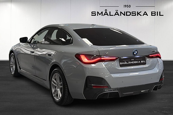 BMW i4 4 of 5