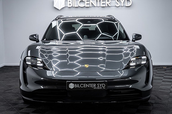 Porsche Taycan 4 4 of 5