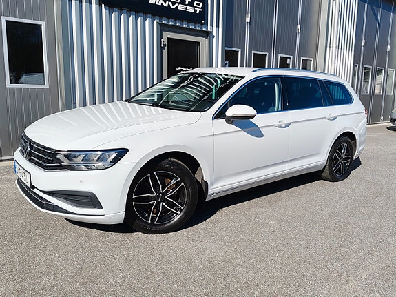 Volkswagen Passat 11 of 27