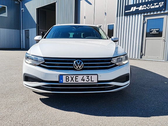 Volkswagen Passat 3 of 5