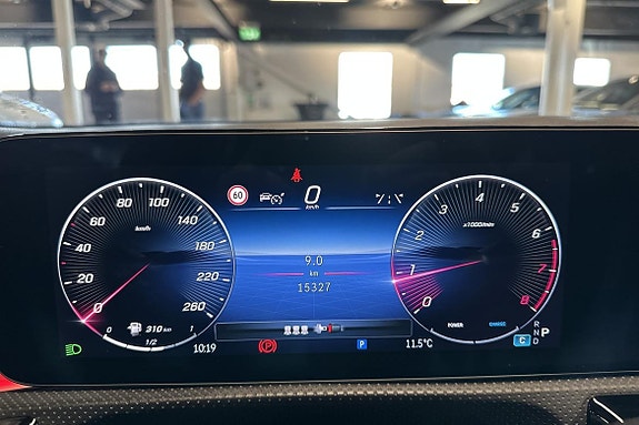 Mercedes-Benz CLA200 14 of 26