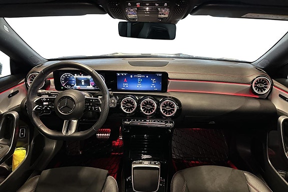 Mercedes-Benz CLA200 8 of 26