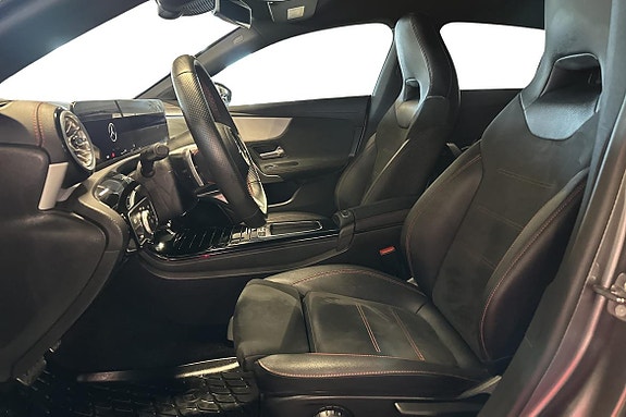 Mercedes-Benz CLA200 12 of 26