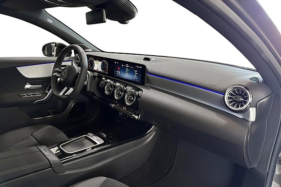 Mercedes-Benz A250 e 8 of 11