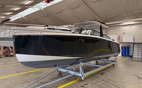 X-Yachts X-Power 33C 2022 Denmark 4 of 12