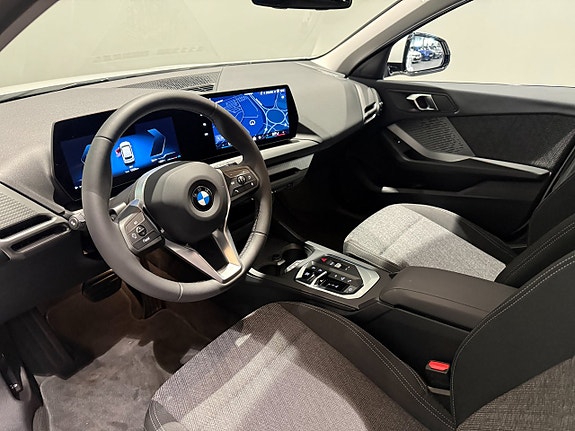 BMW 120 11 of 18