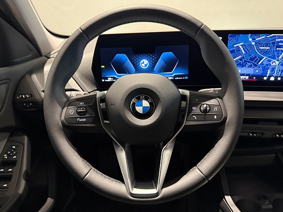 BMW 120 13 of 18