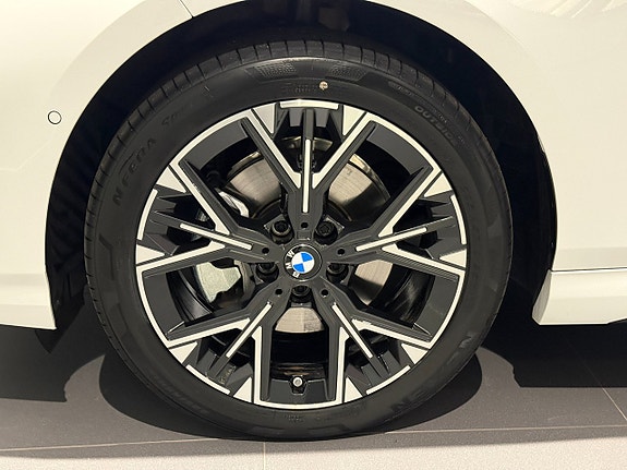 BMW 120 5 of 5