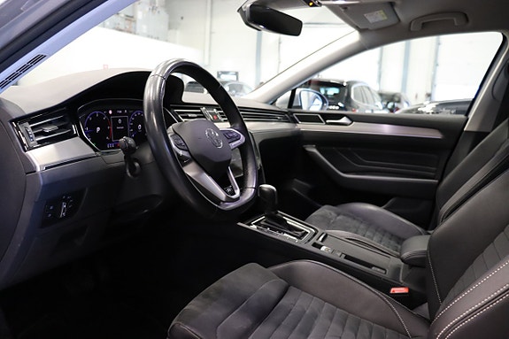 Volkswagen Passat 9 of 26