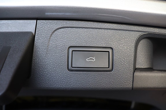 Volkswagen Passat 6 of 26