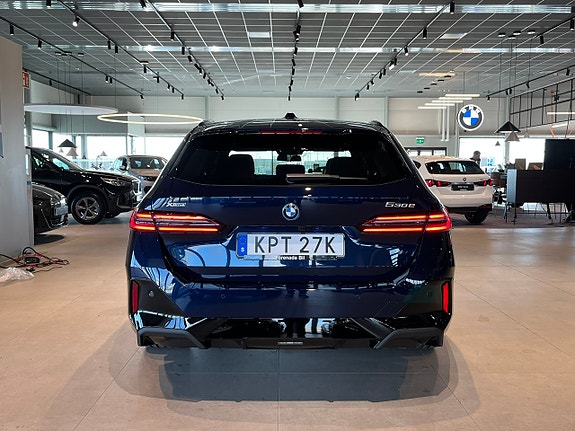 BMW 530e 5 of 5