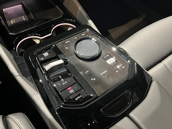 BMW 530e 17 of 23