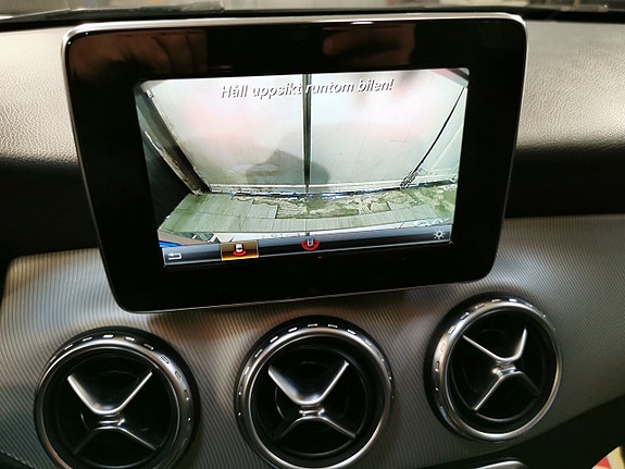 Mercedes-Benz GLA200 d 14 of 14
