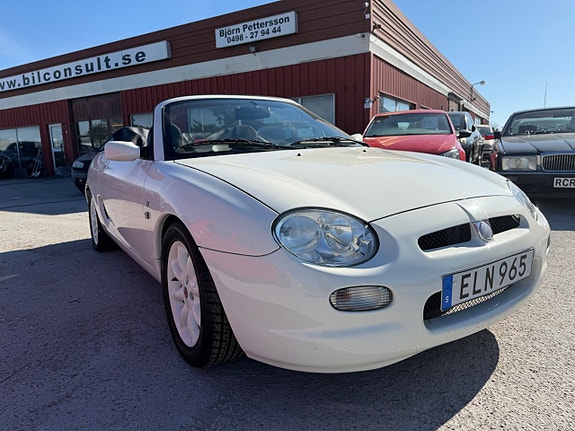 MG F