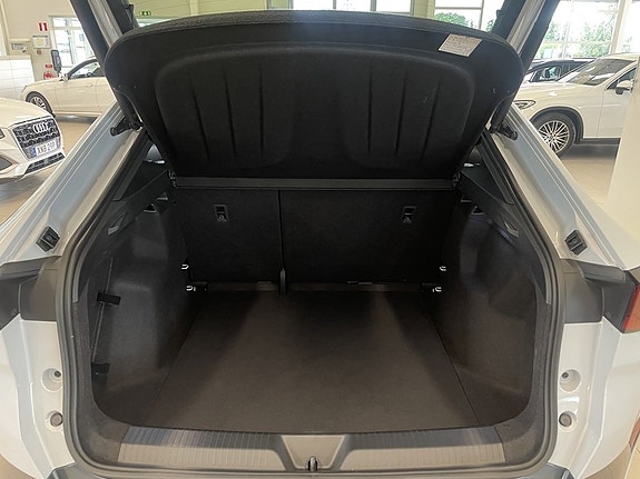 Cupra Tavascan 13 of 22