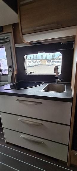 Knaus 650 MEG Sky wave "automat + långbädd + Alde" 14 of 18