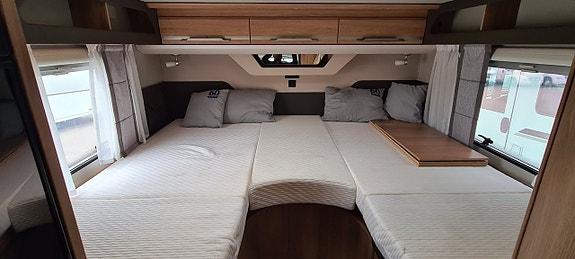 Knaus 650 MEG Sky wave "automat + långbädd + Alde" 13 of 18