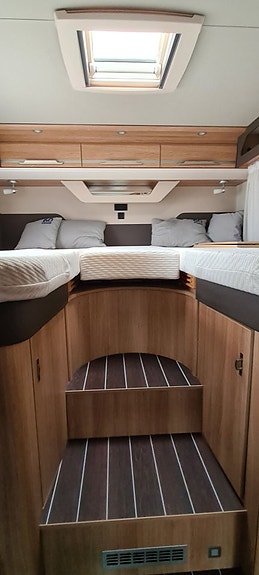 Knaus 650 MEG Sky wave "automat + långbädd + Alde" 12 of 18