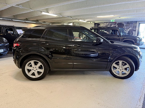 Land Rover Range Rover Evoque 5 of 5